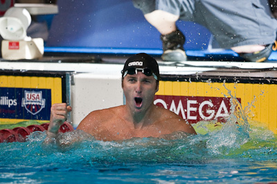 Aaron Peirsol breaks the 100 back world record at the 2009 ConocoPhillips USA National Swimming Championships in Indianapolis 