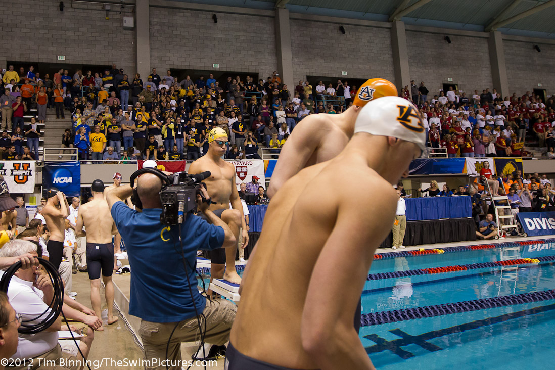 400 Free Relay Championship Final | Cal, crowd