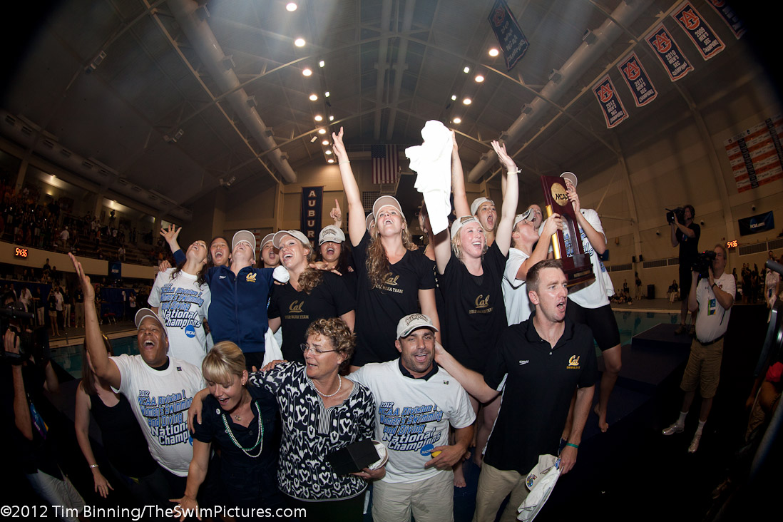 Cal Berkeley women celebrate the 2012 NCAA Swimming and Diving Championship | Cal