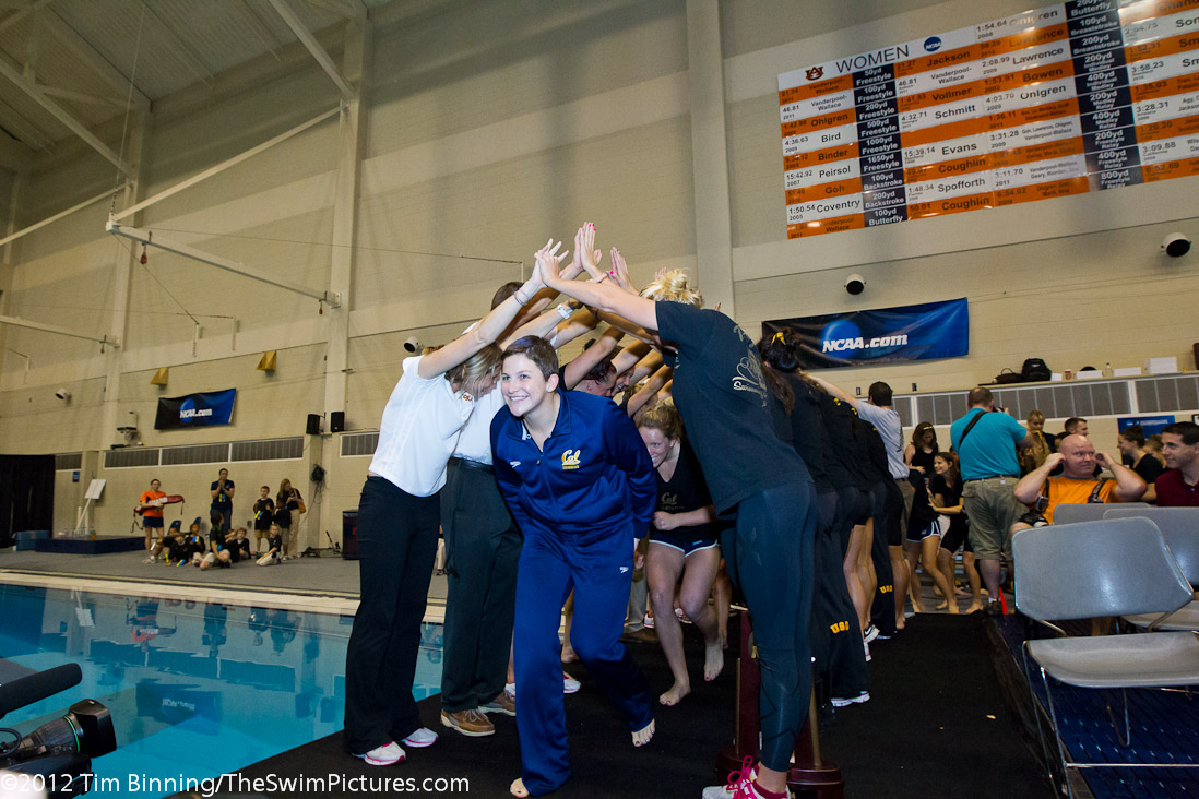 Cal Berkeley women celebrate the 2012 NCAA Swimming and Diving Championship | Caitlin Leverenz, Cal Berkeley, Leverenz, _Leverenz_Caitlin